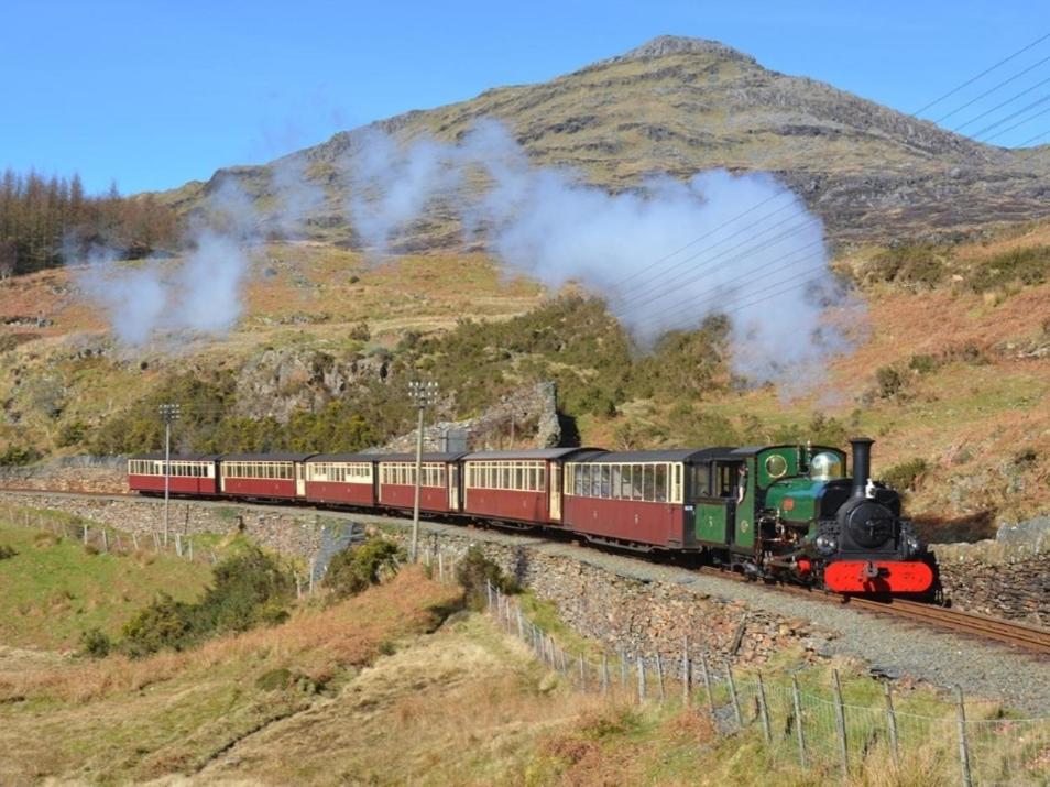 Snowdonia Miners Cottage Blaenau Ffestiniog Bagian luar foto